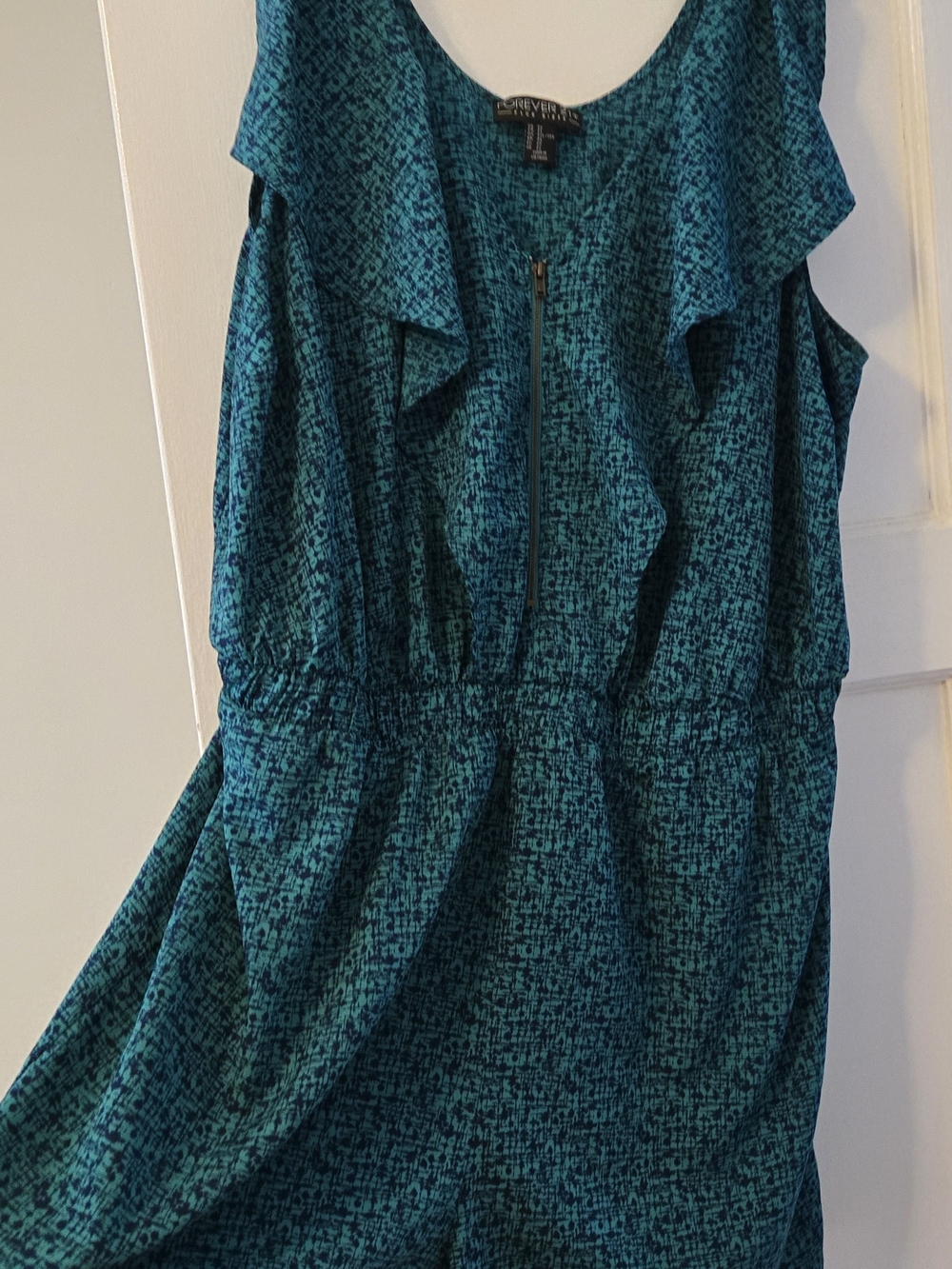 Forever 21+ Green Patterned Sleeveless Romper Size 2x